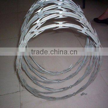 china factory electrical galvanized razor barbed wire specifications