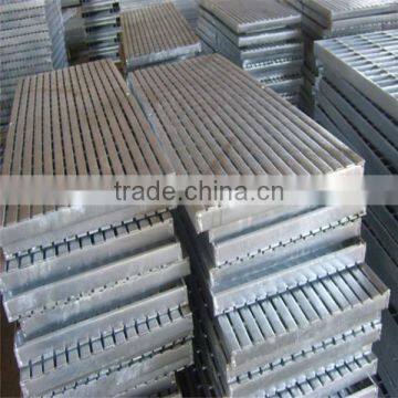 anti-skid / the crocodile mouth checkered plate / stair tread / serrated steel grating