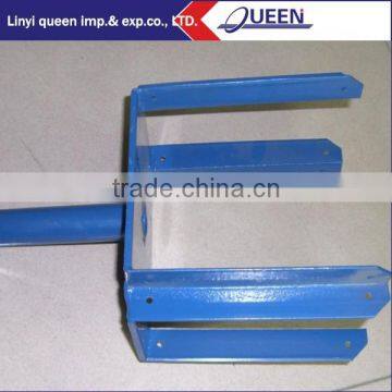 Shoring steel prop forkhead to support beam