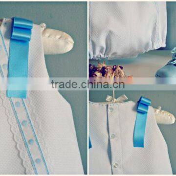 New Arrival Baby Plain Bubble Girl Romper With Turquoise Ribbon photo-3