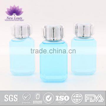 China cheap bottle cosmetic acrylic with bottom price