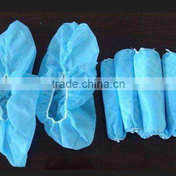 Disposable waterproof/oil proof plastic shoe cover in factories