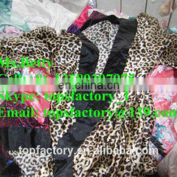 Cheap second hand clothing in bales sell used clothes