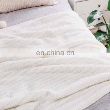 China Cheap Reversible Cream Color Plush Sherpa Blanket With Metallic Silver Yarn Knit Lurex photo-6