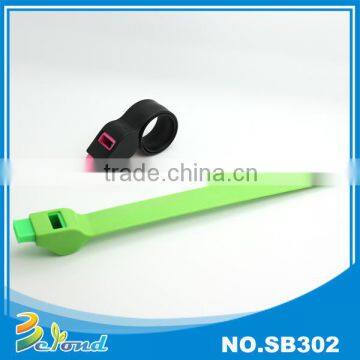 High quality novelty gift football slap whistle silicone bracelet