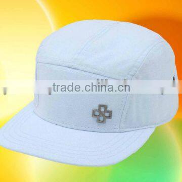 White cotton 5 panel flat brim hat Wholesale and custom