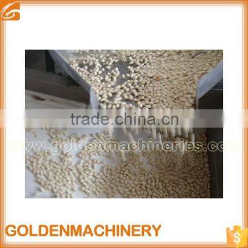 Hot Selling High Quality Roasted Peanut Red Skin Peeling Machine photo-4