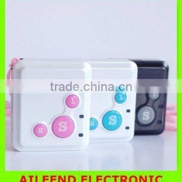 GSM GPRS Handheld GPS Tracker,With SOS Key 2-ways Calling GPS Locator for Kids photo-3