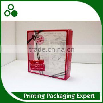 MAKE-UP SET SHOWN PET BOX