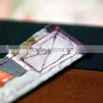 Auto Velcro Feeder and Velcro Sewing Machine (Pattern-Programmable) photo-2