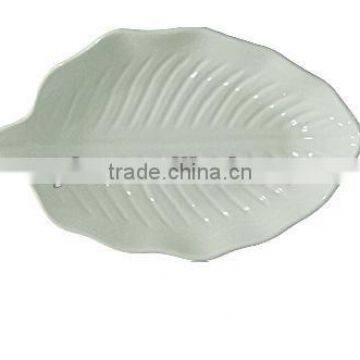 leaf shaped melamine sauce dish