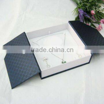 Paper Jewelry Display Gift Box / Necklace Earrings Ring Set Box