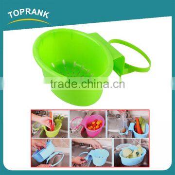 Toprank Colorful Plastic Vegetable Draining Strainer Basket Hanging Vegetable Food Strainer Basket With Holder