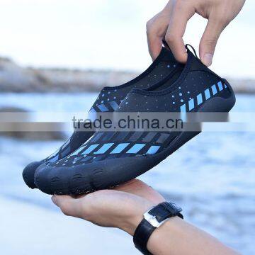 2017 fashion comfortable breathable diving water swimming shoes men