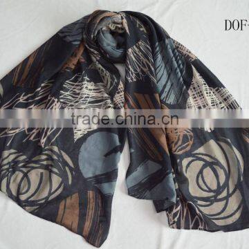 Fashion New Coming 100%rayon Ladies Print Heart Latest Scarf photo-3
