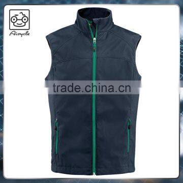 Breathable and Waterproof Sleeveless Men Vest photo-3