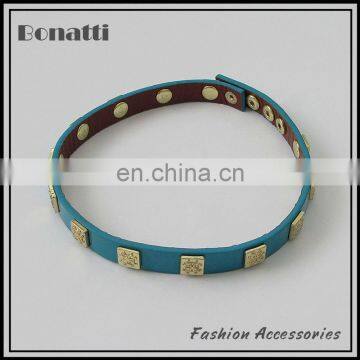 2013 fashion design leather bracelet with studs