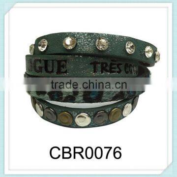 four rounds rivet rhinestone PU letter bangles