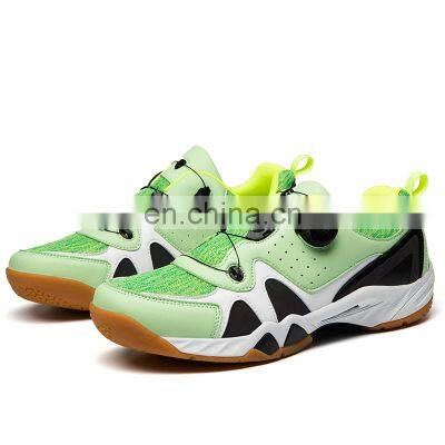 Factory direct supply Christmas badminton new men's and women's competition training custom sports shoes