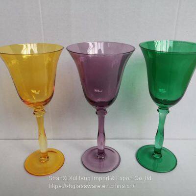 Factory Customized White Black Pink Red Amber Blue Colored Wine Goblet Glass photo-2