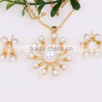 Fashion Design Wedding Bridal Jewellry Flower Gold Faux Pearl Necklace Earrings Jewelry Set