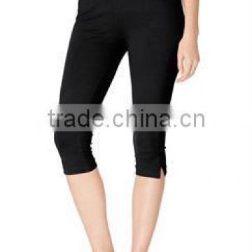 Woman Fitted Cotton Spandex Black Capri Leggings