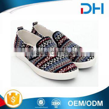 Fashion man casual flat canvas shoes sport shoes 2017