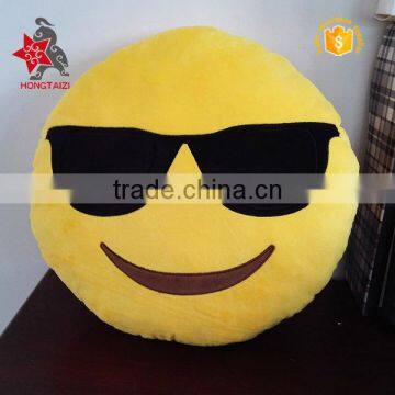 Promotional emoticon soft and custom emoji pillow