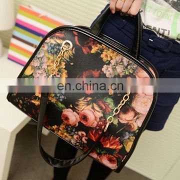 Vintage Oil Painting and Chains Design Women's Tote Bag