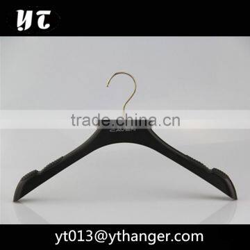 CY-646 High-end Black Plastic Hanger Cloth Hanger Plastic Rubber Hanger With Clip Supplier's Choice