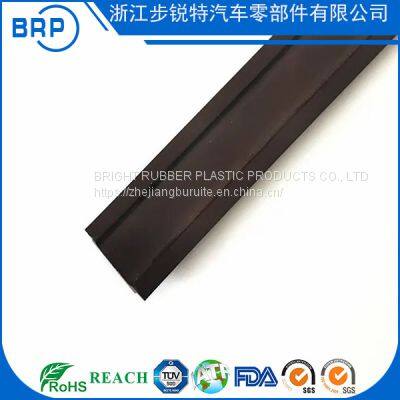 Rubber sealing strip