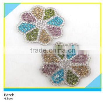 Hot Fix Glass Rhinestone Applique Hotfix Colorful Glass Stone Heart Shape Patch 5.5x7cm photo-3