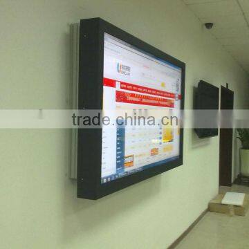 82" LCD TOUCH MONITOR