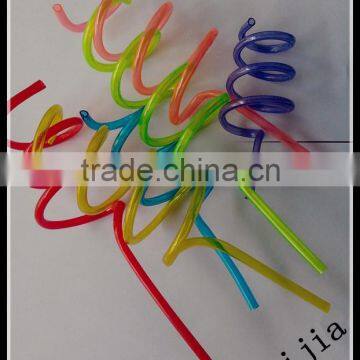 Polypropylene flexible straws with shape