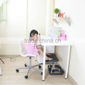 Plastic Adjustable Footrest Tri Relax Footrest/Z Shaped Folding Footstool photo-2