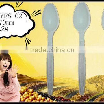 Biodegradable disposable corn starch spoon