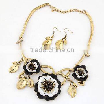 ODM/OEM Jewelry Factory flower and leaf necklace and earring jewelry set, jewelry set with flowers