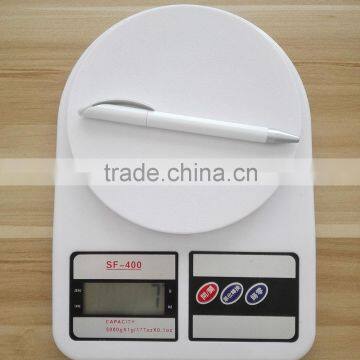 White Plastic Ball Pen Twist Action Pen With Bow Shape Clip
