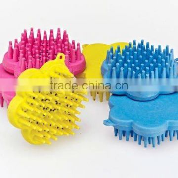 quincunx flower shape soft touch Horse massage comb