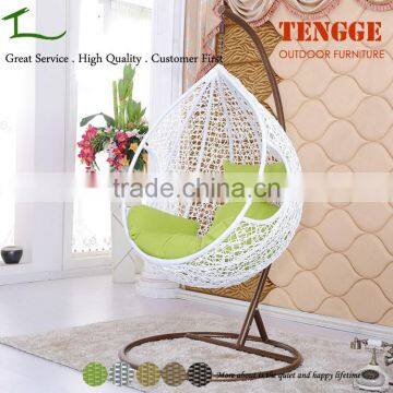 TG15-0152 Beautiful weaving white rattan wicker hanging egg chair