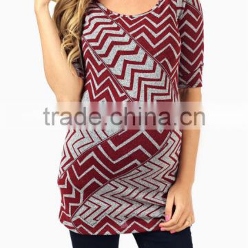 CHINESE MANUFACTURER BURGUNDY GREY GEOMETRIC CHEVRON PRINTED MATERNITY TOP