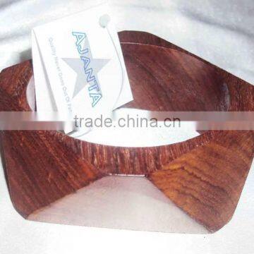 Wood Diamond Cut Bangle For Women 10446
