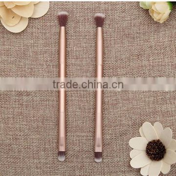 Long wooden handle eye shadow brush blooming brush 1pc