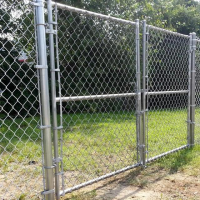 Sports Field Fence Chain Link Wire Mesh Fence for Playground and Stadium