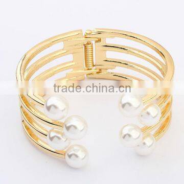Wholesales Bracelet Opening Wide Wire Pearls Cuff Bangle Bracelet Exaggerate Pearl Jewelry photo-2