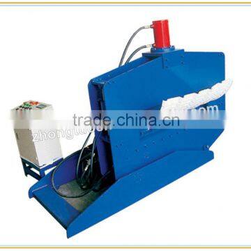 Arching roof roll forming machine