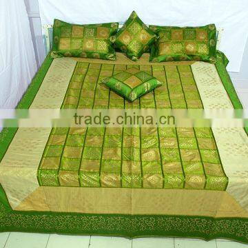 Exclusive Designs Of Silk Bedding / Bedspread