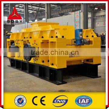 Scoria Four Teeth Roller Crusher Machine