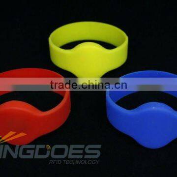 13.56MHz RFID Silicone Wristband Free Print