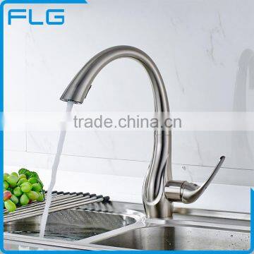 Wenzhou Gold Supplier Contemporary Gooseneck Kitchen Faucet photo-3